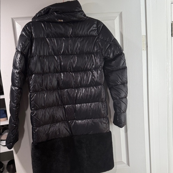 Herno Dark Gray Puffer Coat with Black Fur Trim - Picture 7 of 7